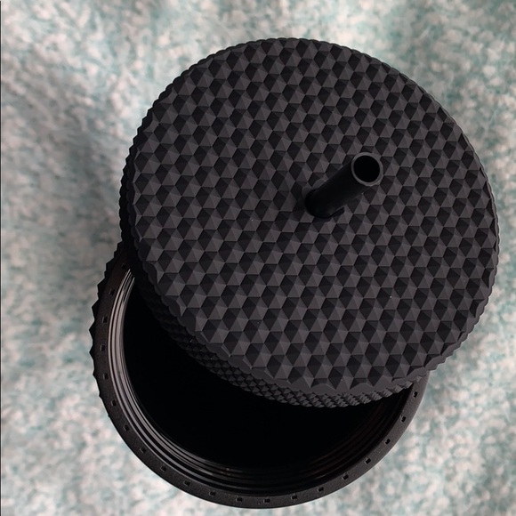 Starbucks 2021 black matte Valentines Day Studded - Picture 4 of 4